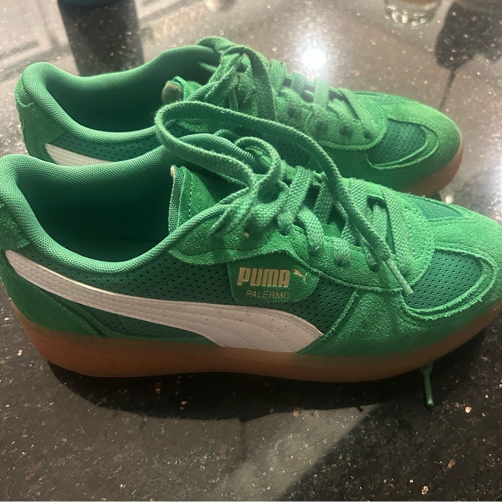 Puma Mens Green and White Sneakers